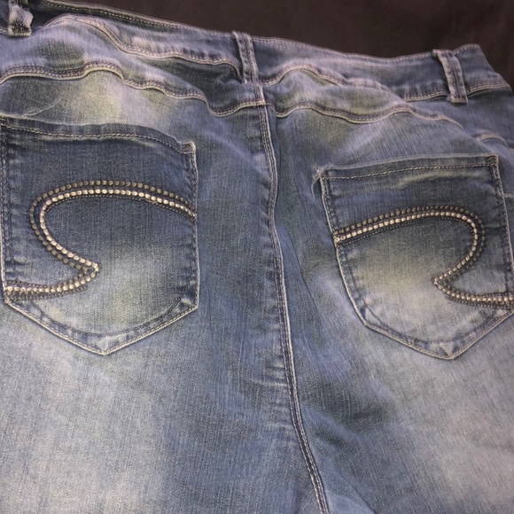 Cato skinny jean capris - Picture 2 of 5